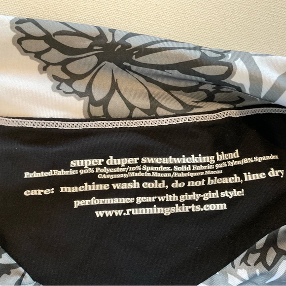 Runningskirt.com Capri Athletic Skort Sz 4 / 10-12 - Picture 7 of 12